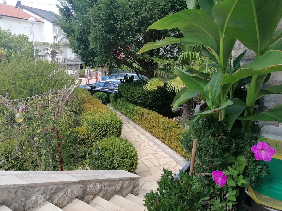Apartments With A Parking Space Njivice, Krk - 5320 Екстериор снимка